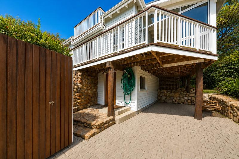 3 Bedroom Property for Sale in Bakoven Western Cape